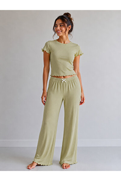 Loselya Women's 60% Bamboo % Cotton Lycra Ruffle Detailed Pajama Set with Spa...