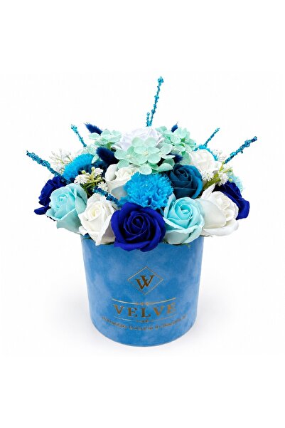 velve Aranjament floral premium in cutie de catifea bleu cu trandafiri, garoa...