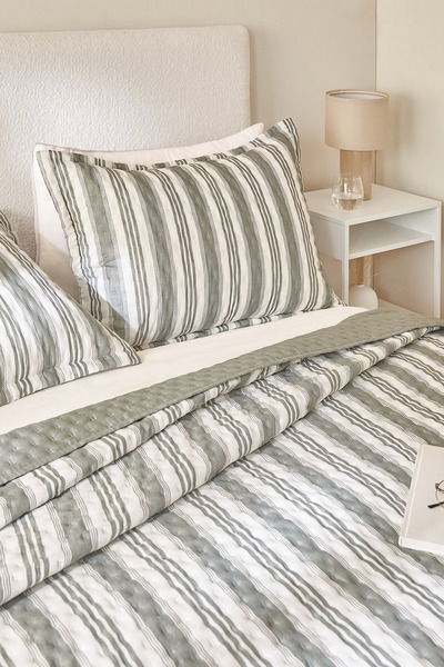 Ocean Home Textile Cotton Quilted Khaki Color Line Pattern Double Bedspread Set 250X230+2* 50X70