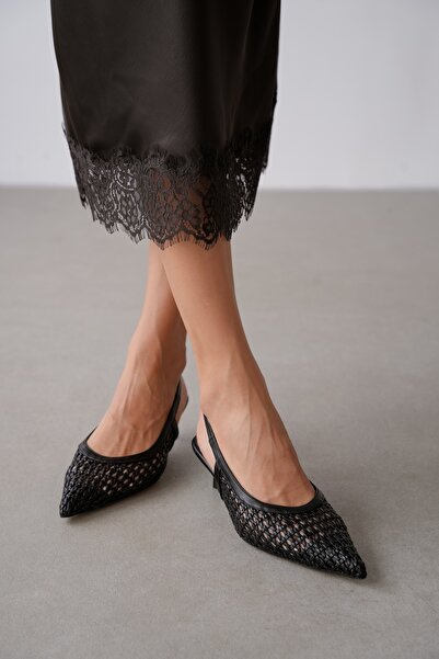 selin shoes حذاء كابريا نسائي بكعب عالٍ ومقدمة مدببة وحزام كاحل قابل للتعديل ...
