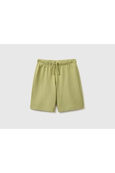 United Colors of Benetton شورت برمودا قطني ممشط بشعار للأولاد من 6 إلى 14 سنة...