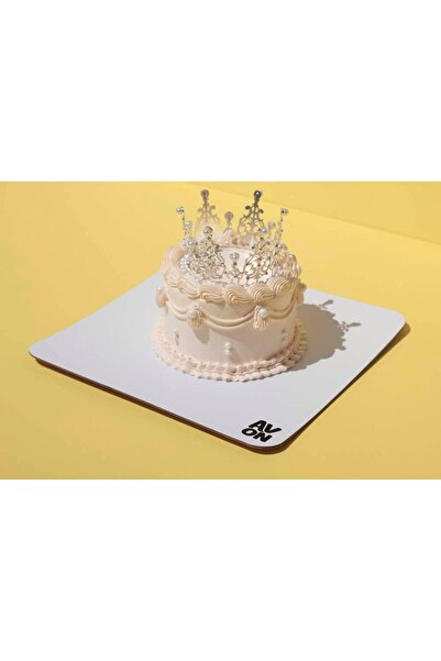OEMS Crown Cake