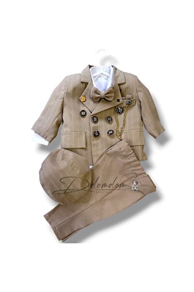 Domdom Boutique Luca suit with Striped, gold buttons and gold chain