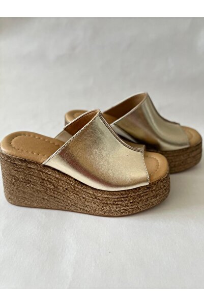 Butik HAKİKİ DERİ DOLGU TOPUK KADIN TERLİK