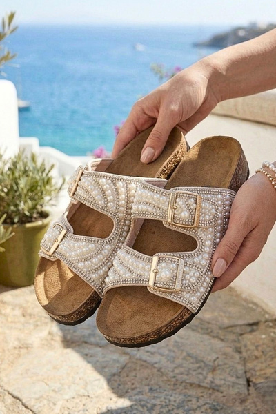 Godystep Mykonos Kadın Beyaz İnci ve Taş Detaylı Çift Tokalı Ortopedik Mantar...