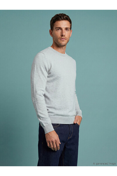 LC Waikiki Nevavm Oval Collar Men's Knitwear Sweater with a Difference