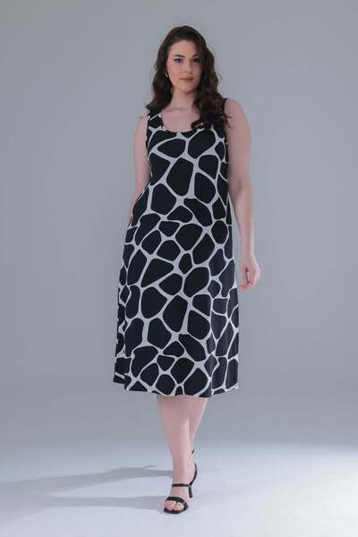 Madwilo Women's Black and White Stone Pattern Strap Plus Size Dress