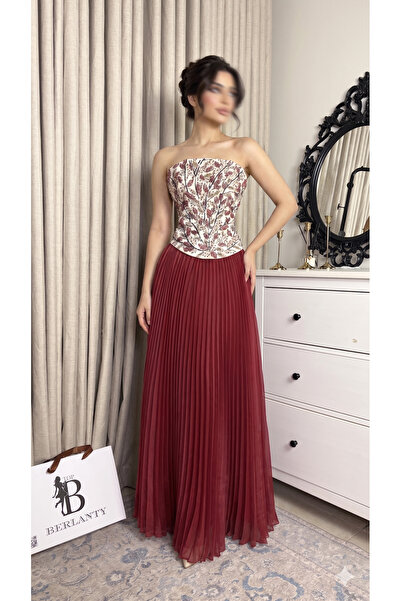 TOP BERLANTY Luxurious Evening Gown with Off-The-Shoulder Neckline and Elegan...