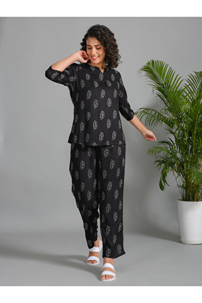 Sanskrutihomes By Styli Black Leaf Print Viscose Rayon Top and Pyjama Set