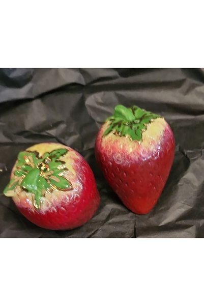 BY.RAYKA PORSELEN El Dekor Strawberry Porcelain Hand-Painted Salt and Pepper Shaker Set