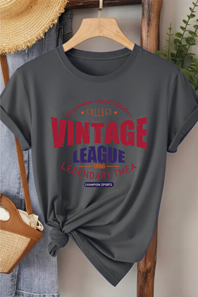 l'eivor تي شيرت نسائي مطبوع من Vintage League مصنوع من القطن بنسبة 100%