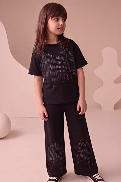 BABY SPORT Devojčica, majica sa izvezenim kamenčićima i široki pantaloni, lež...