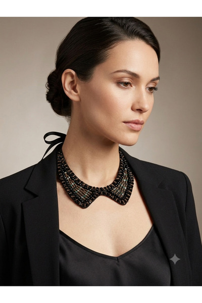 CROCUS DESIGN Kristal taş ve kum boncuklu davet yaka kolye