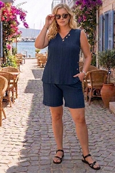 tarzımsüper Kadın Büyük Beden Yan Düğmeli Askılı Bluz Şortlu Rahat Yazlık Takım