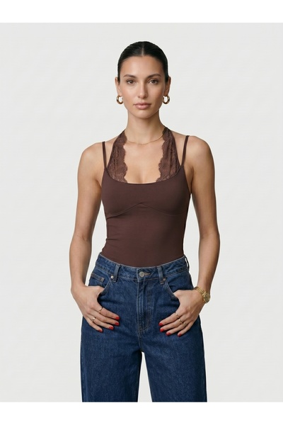 Noe Collection Kadın Dantel Yaka İnce Askılı Çıtçıtlı Bodysuit