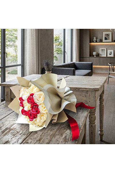 Boutique Bellaria Buchet 17 Trandafiri de Lux din Satin Bicolor Crem cu Roșu ...