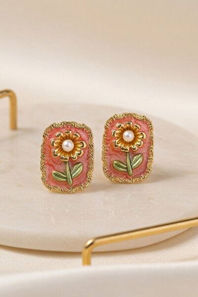 bacc Salmon Pearl Detailed Flower Figured Medallion Earrings
