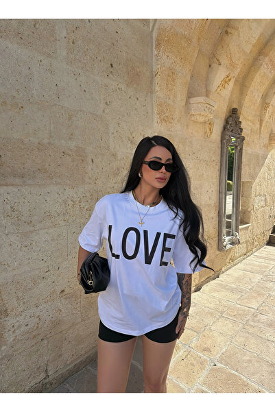 kırmızı butiks Love Oversize T-Shirt