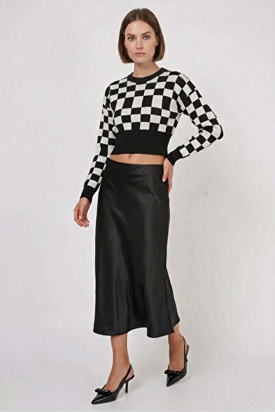 Generic Brand Women's Satin Black Skirt