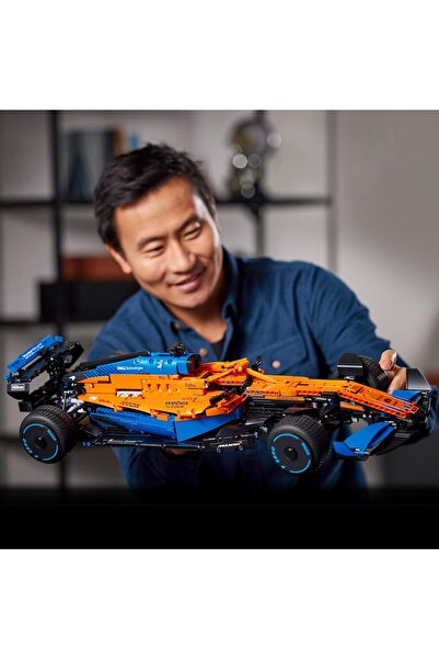 LEGO مجموعة سيارة سباق فورمولا 1 من تكنيك ماكلارين للبالغين، طقم بناء نموذج س...