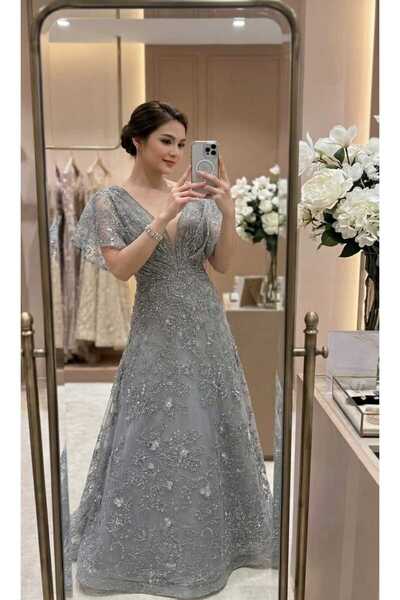 Mesk dresses Luxurious Evening Gown with Dropped Sleeves