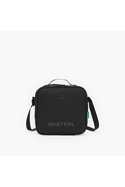 United Colors of Benetton حقيبة غداء مطبوعة بالشعار للأولاد من 8-13 سنة مع عا...