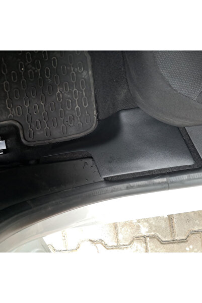 BatmanGarage Dacia Sandero Kapı Orta Bölme Plastik Kaplama Trim Seti 5 parça 2021 ve üzeri