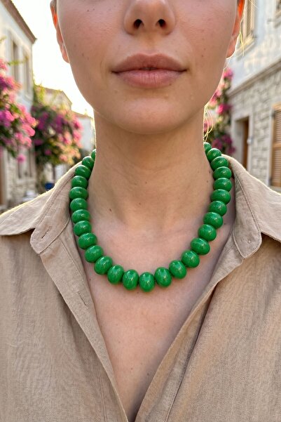bacc Modern Style Ethnic Necklace with Green Big Stone