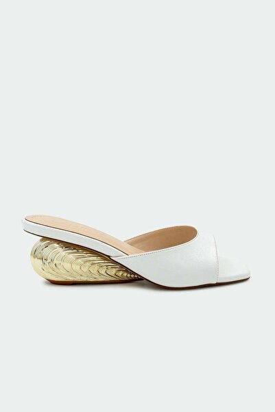 LamintaGlobal Bobby Gold Heel Detailed Women's White Slippers