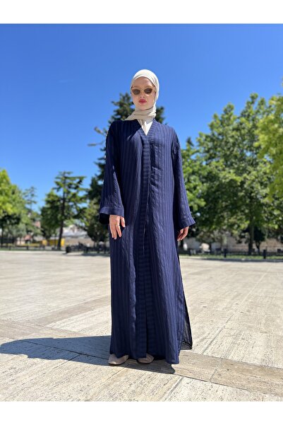 ÖN BOYDAN GİZLİ DÜĞMELİ LACİVERT PANTOLONLU ABAYA TAKIM