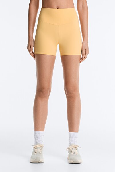 Oysho High rise Comfortlux 10 cm hot pant