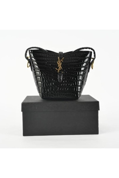 Generic Elegant and luxurious women's Shoulder Bag with all accessories
