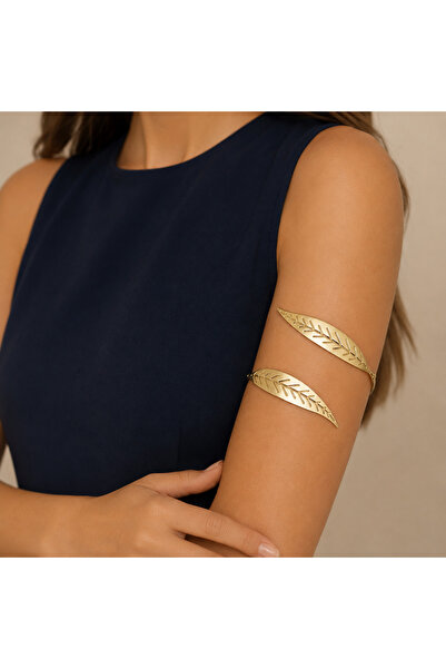 nerora Pazu Bracelet Arm Jewelry with Thin Long Leaf Motif Gold Lacquer Coating