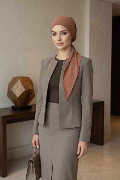 Aisha's Design عمامة من الكريب مع أربطة، B-101