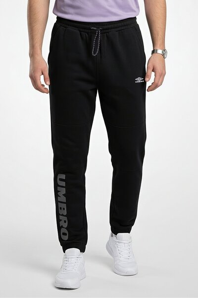 UMBRO Men Sportswear Fit Outdoor Utility Sweatpants, Black