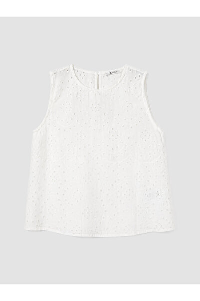 LC Waikiki Peak New Season Crew Neck Embroidered Blouse