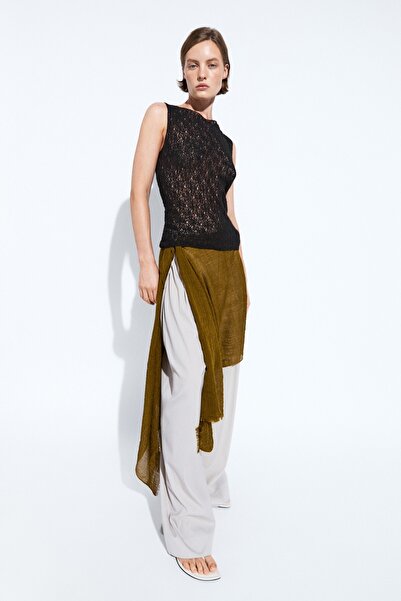 Massimo Dutti Ajurlu dokulu kolsuz top