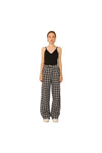 Kaktüs Moda Women's Mid-Rise Plaid Wide-Leg Pants – Effortless Chic