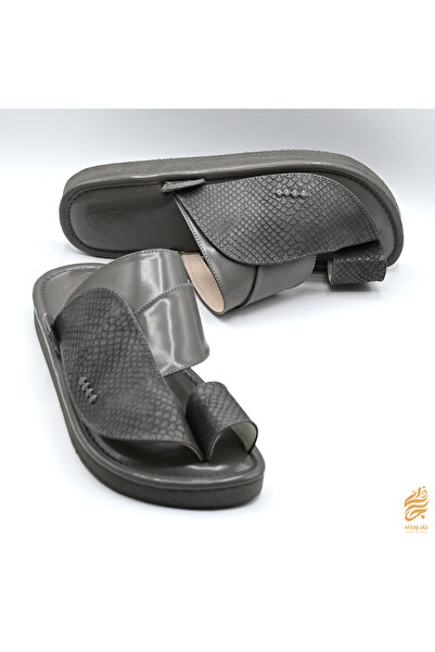 Leather & shoea حذاء شرقي