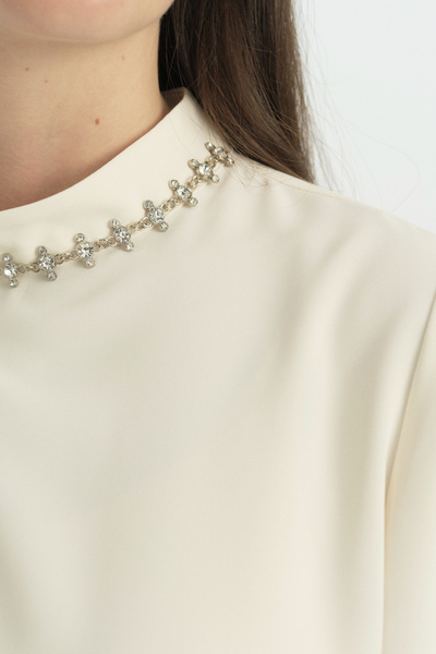 Nihan Stylish Blouse with Stone Detail on the Collar - Ecru