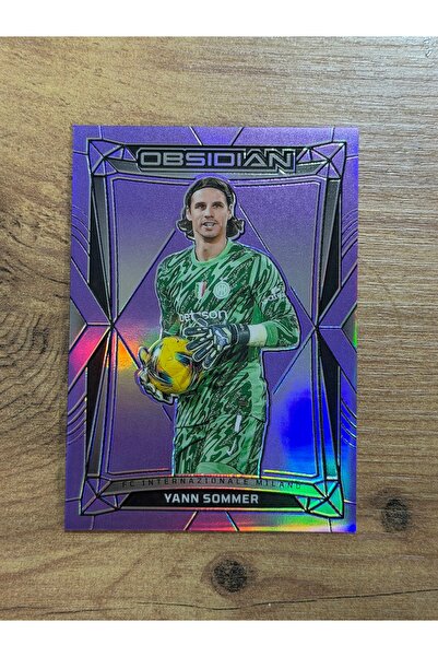 Panini Obsidian Yann Sommer Electric Etch Purple Flood 18/30 Number (Rare)