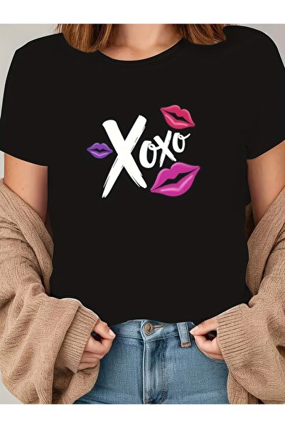 Astogria13 تي شيرت نسائي بطباعة شفاه XO، قميص بياقة مستديرة مع طباعة حرف O، ق...