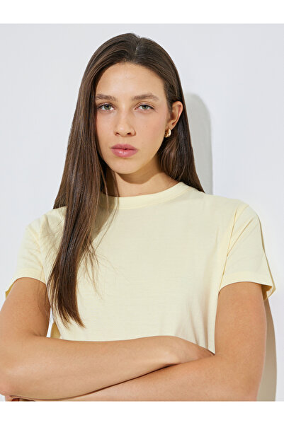 Styli Yellow Plain Cotton Regular Fit T-Shirt