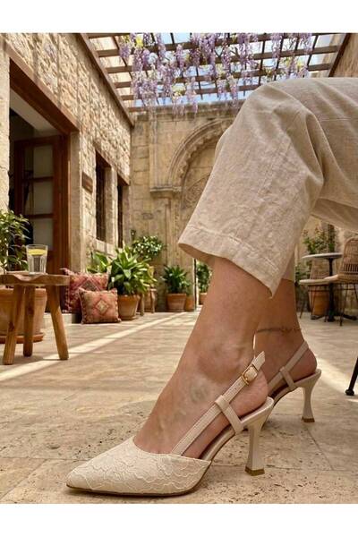 İLADİESHOES Dantelli arka açık stiletto