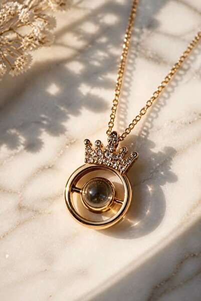 Monalisa Home Luxury Necklace with the Phrase I Love You in 100 Languages