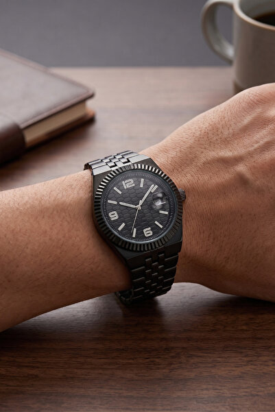 TEKMAKG Black Steel Band Calendar Honeycomb Dial Men's Wristwatch