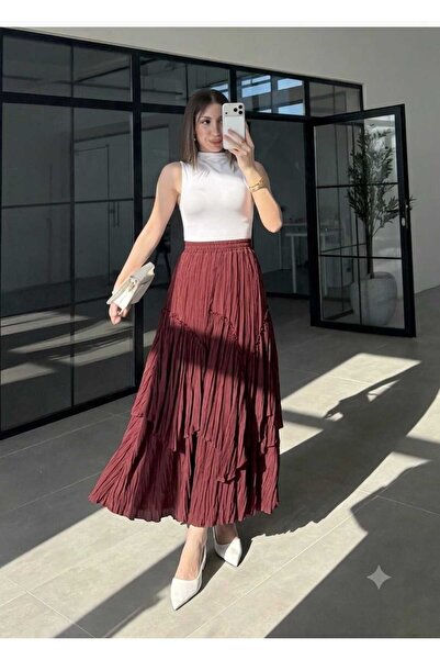 QUAWEAR Premium Skirt with Elastic Waist and Lined Segments