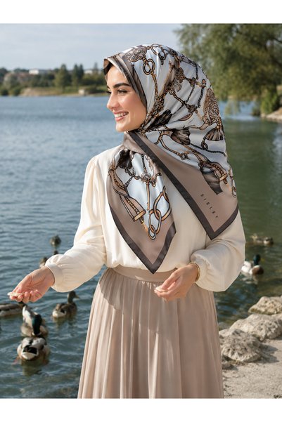 Sisley وشاح إليسا 2003-025