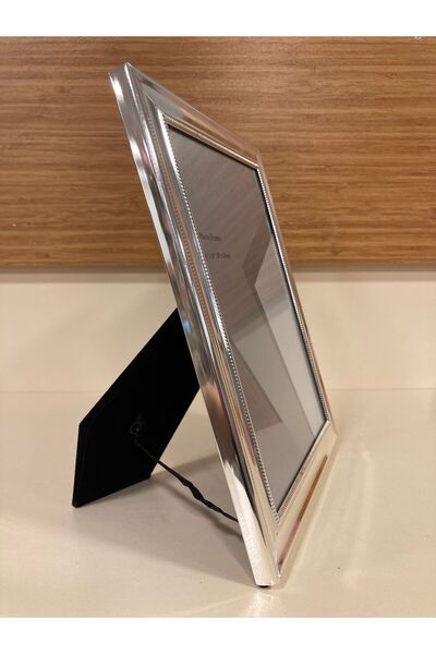 PLUS HOME RESİM ÇERÇEVESİ YENİ DÜZ MODEL PİRİNÇ KENARLI RENK GÜMÜŞ EBAT 15X20 CM