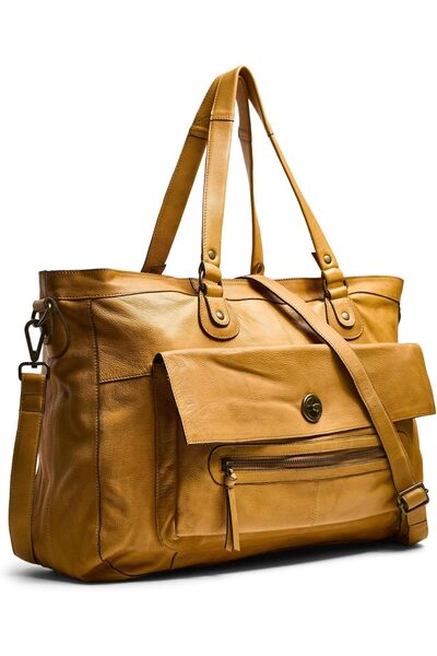 PIECES Women’s Totally Royal Leather Travel Bag13 Shoulder Bag, Cognac